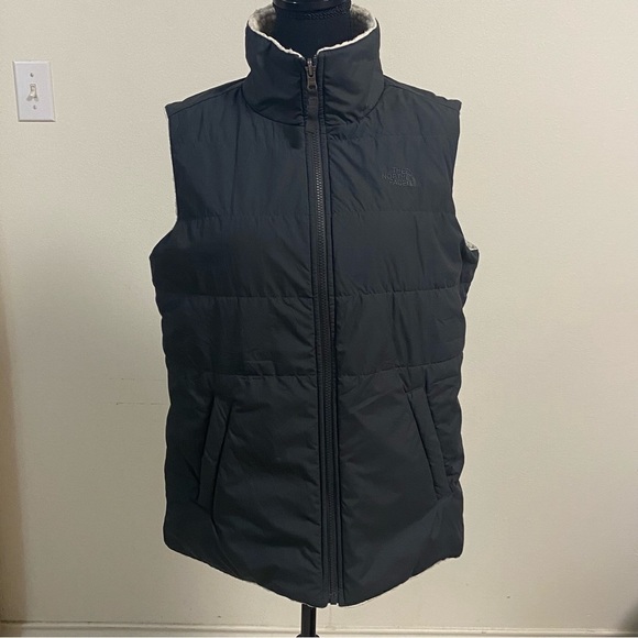 The North Face Jackets & Blazers - The North Face Merriewood Reversible Vest Size Medium